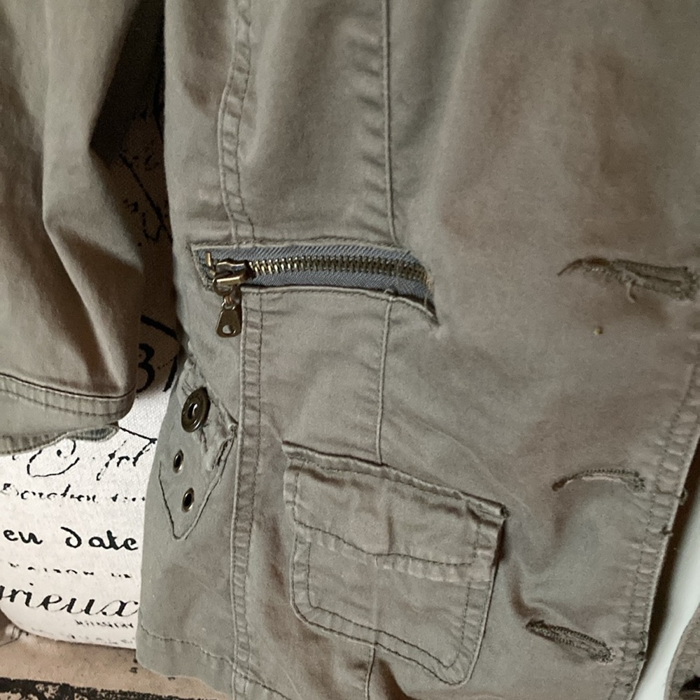 G studio Jacket - Picture 2 of 3